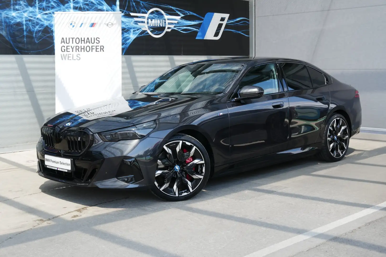 BMW i5 xDrive40 *M-Paket Pro/Comfort Paket/Sitzlüftung/Adapt. LED/H&K Sound/360°/HUD/DA-Prof.* Grau - 1
