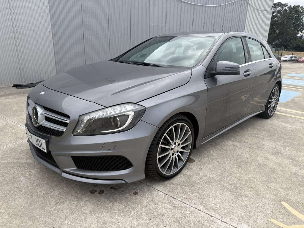 Mercedes-Benz A 200 200CDI BE AMG Line - foto 1