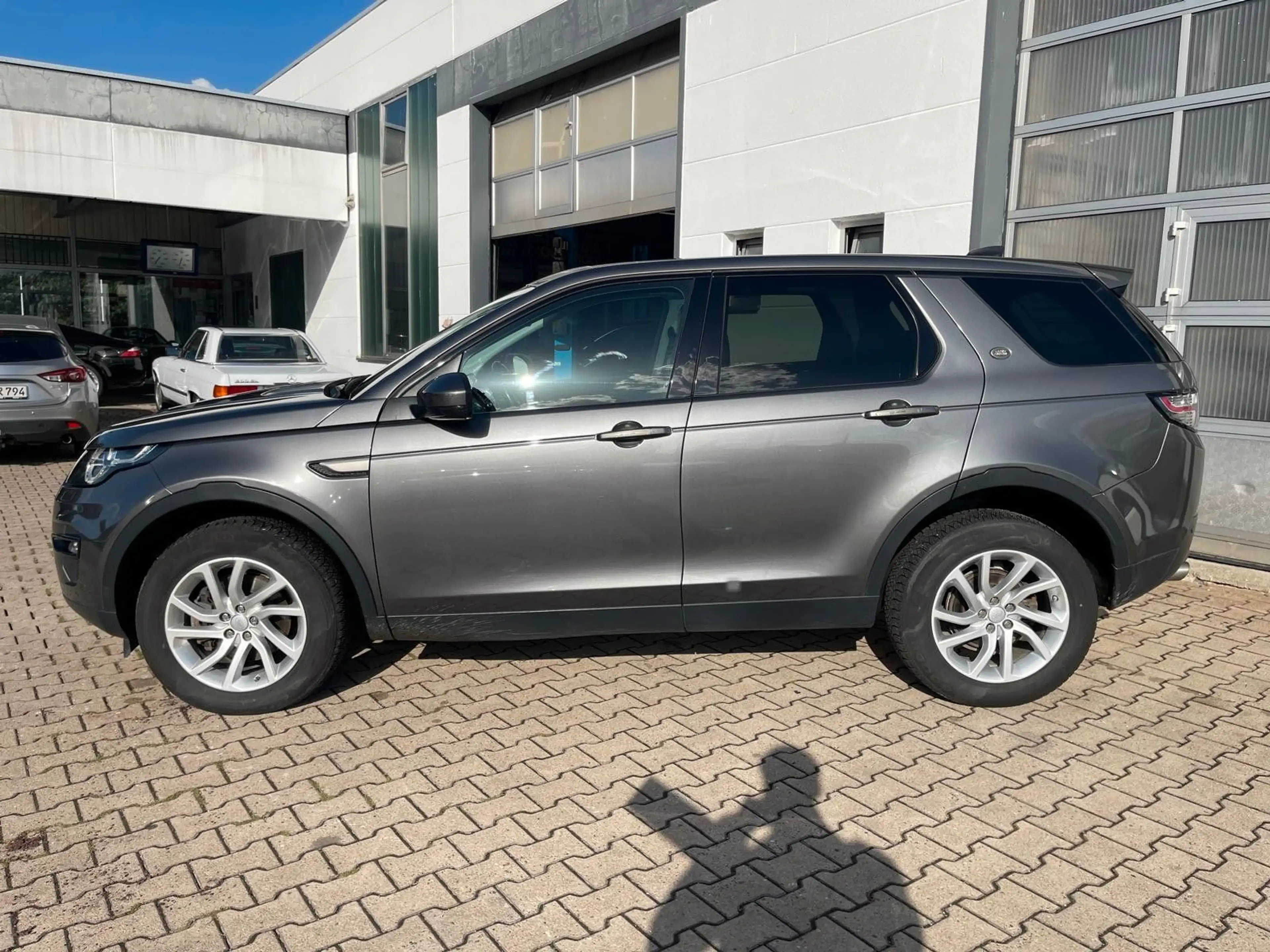 Land Rover Discovery Sport SE AWD/PANO/NAVI/SHZ — photo 2