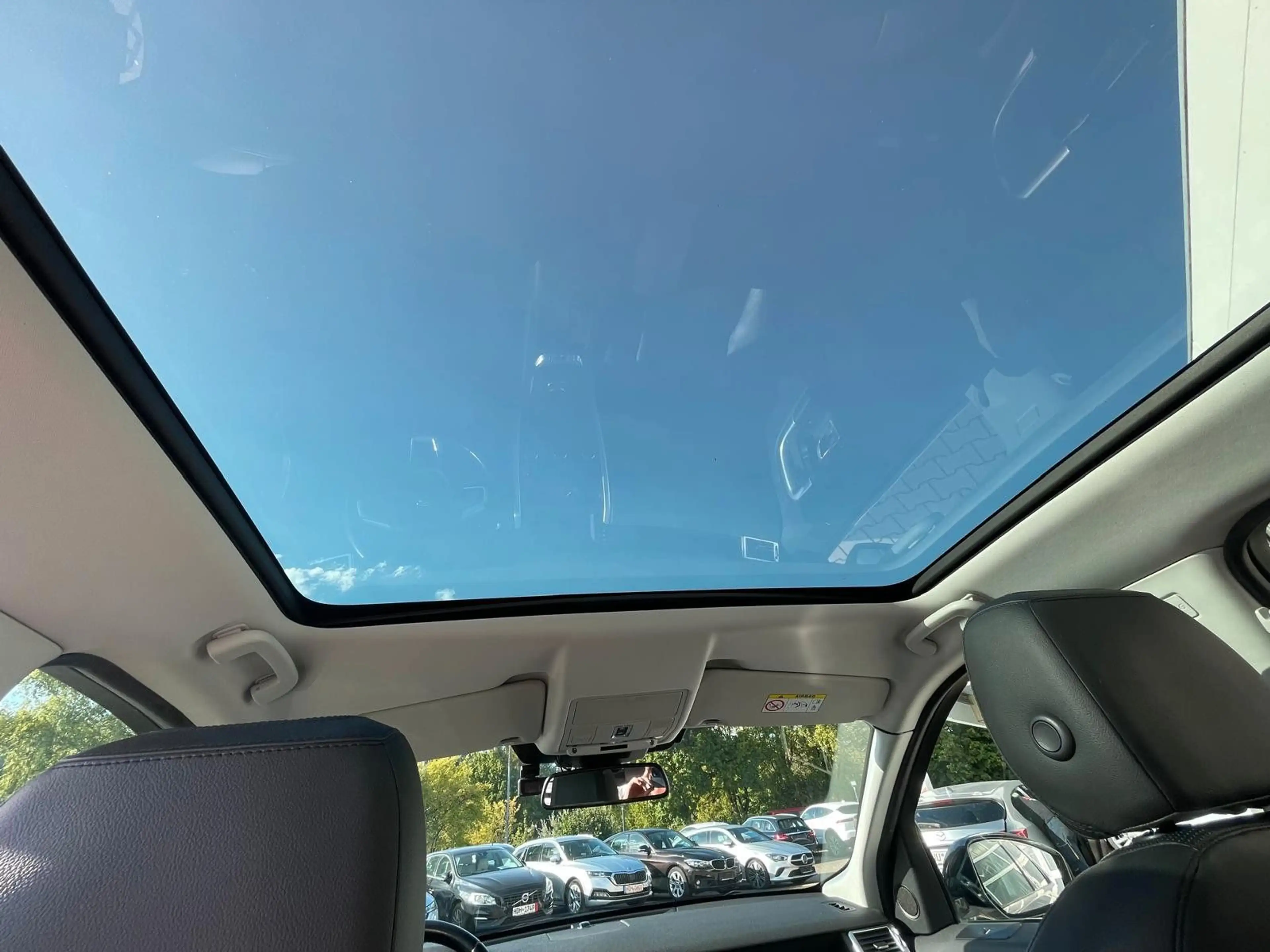 Land Rover Discovery Sport SE AWD/PANO/NAVI/SHZ — photo 11