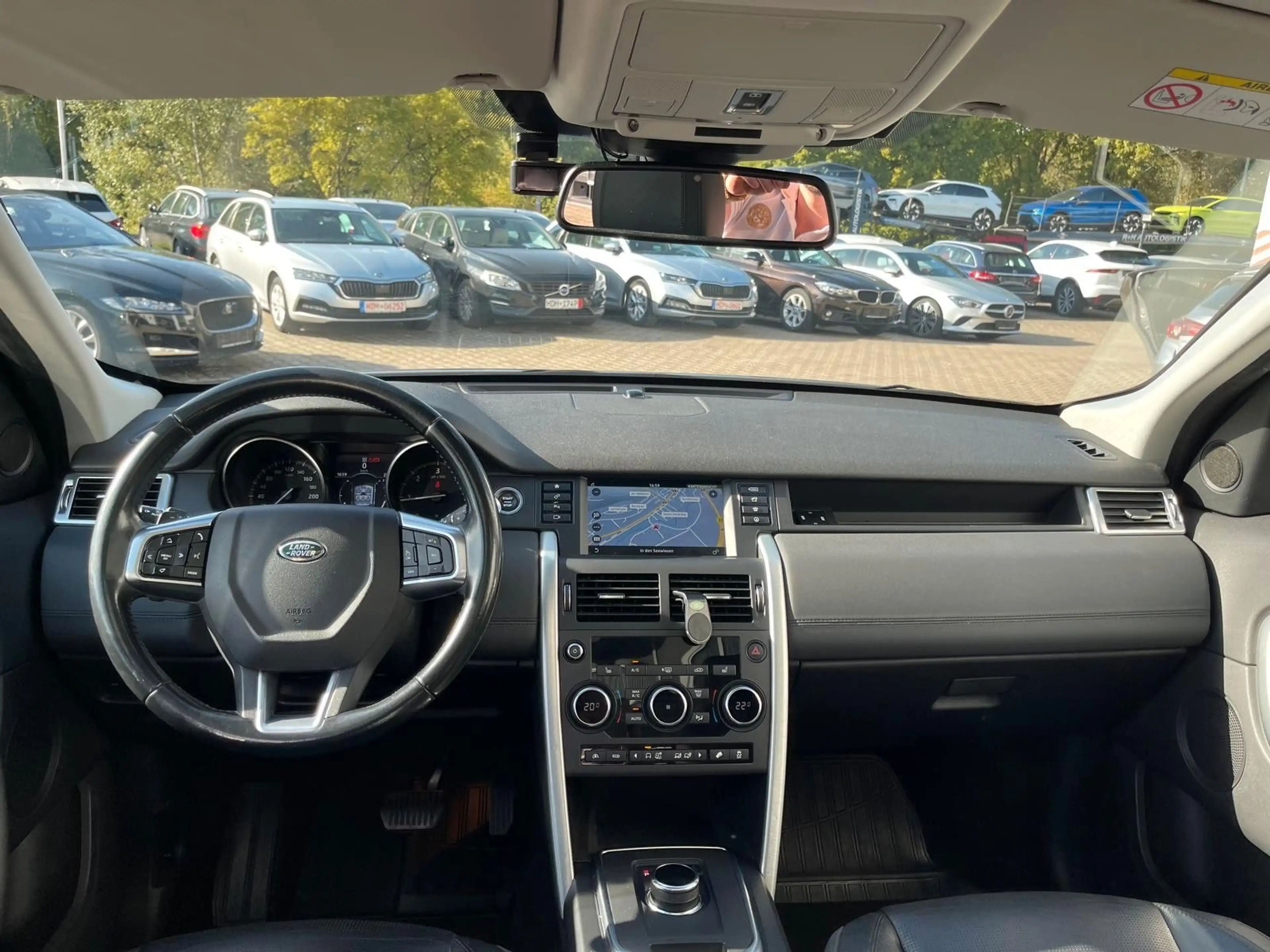 Land Rover Discovery Sport SE AWD/PANO/NAVI/SHZ — photo 7