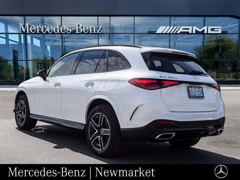 2027 Mercedes-Benz GLC — photo 4