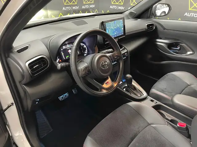 Toyota Yaris Cross view 7