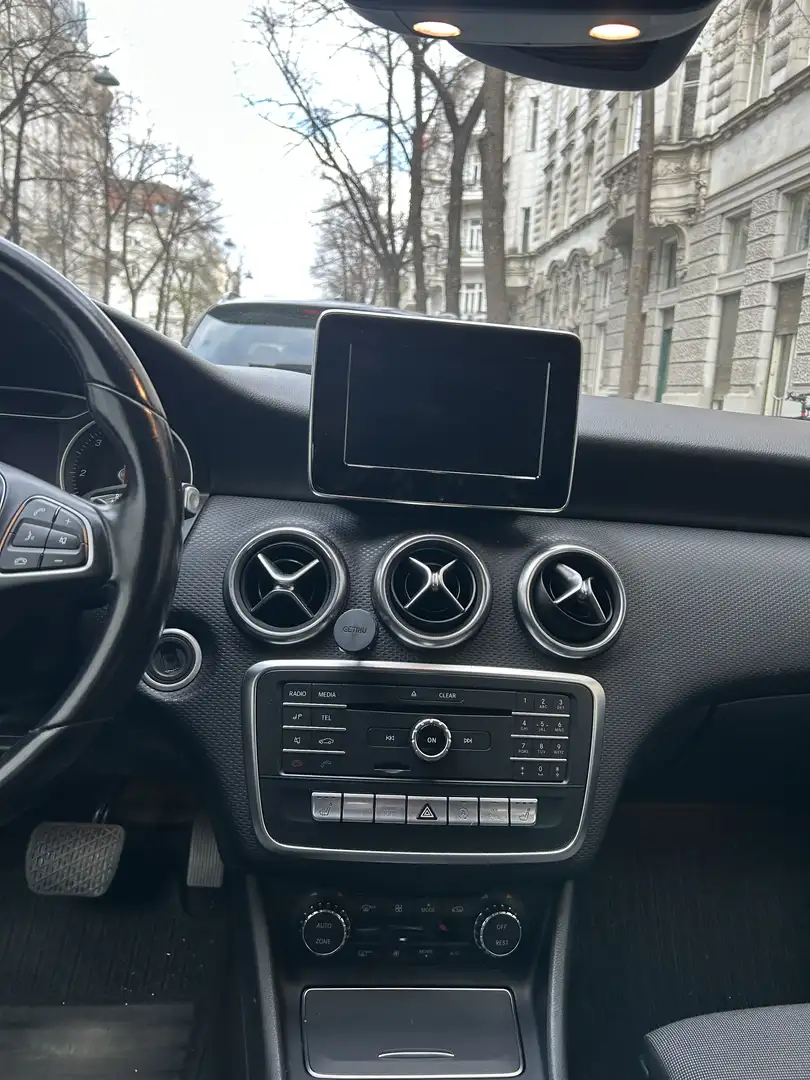Mercedes-Benz A 200 d Aut. - 2