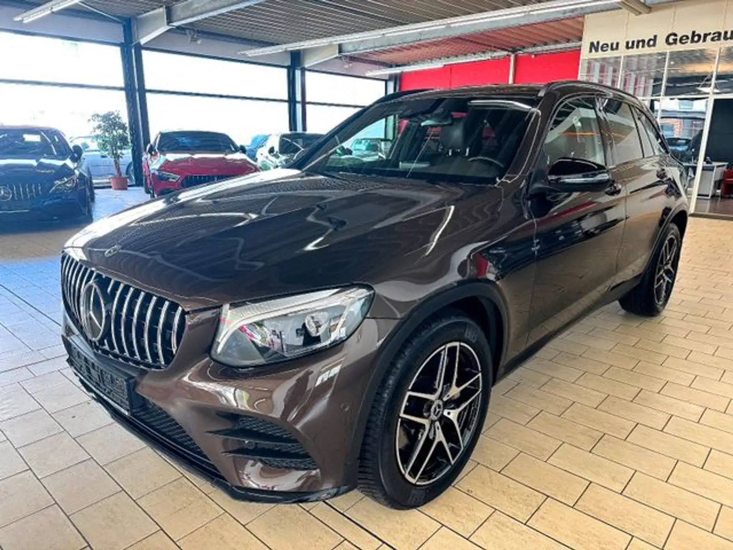 Mercedes-Benz GLC 250 d 4M *AMG+LED+NAVI+LEDER-BRAUN+19'AMG* Brun - 2