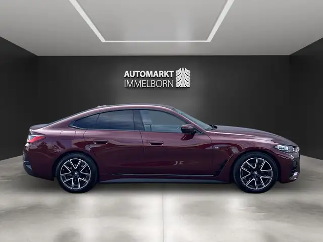 BMW 4 Series view 11