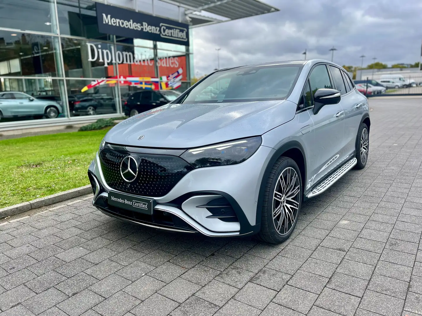 Mercedes-Benz EQE 350 EQE 90.6 kWh 350+ AMG Line Gris - 1