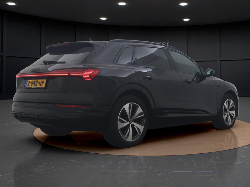Audi Q8 e-tron 55 quattro 408 PK S Edition Competition 115 kWh | — photo 5
