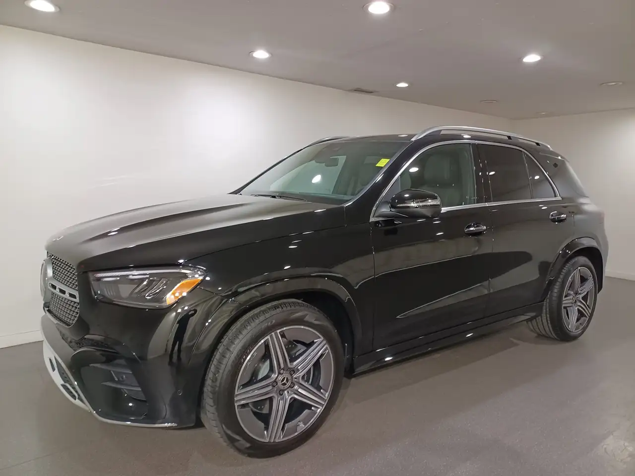 Mercedes-Benz GLE снимка Mercedes-Benz GLE