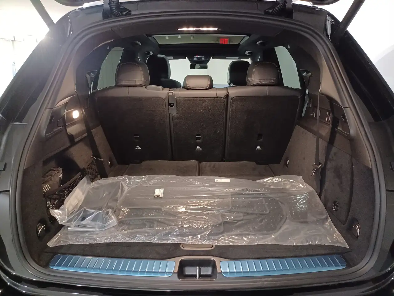 Mercedes-Benz GLE снимка Mercedes-Benz GLE