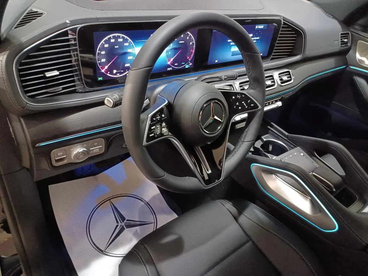 Mercedes-Benz GLE снимка Mercedes-Benz GLE