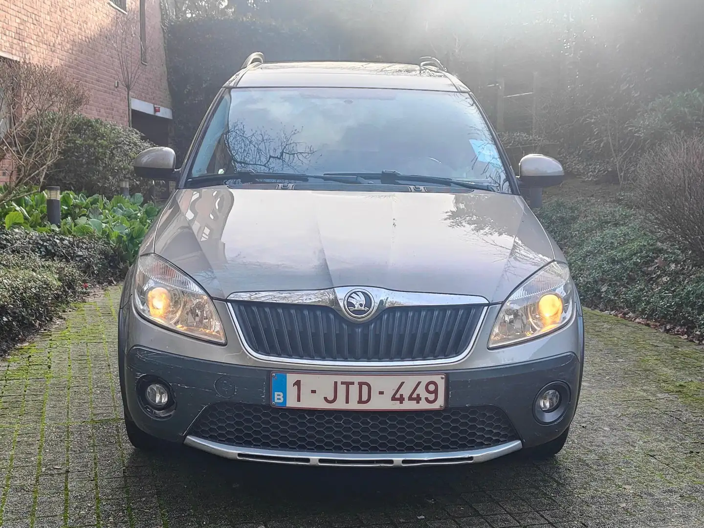 Skoda Roomster 1.6 CR TDi Ambition DPF Beżowy - 2
