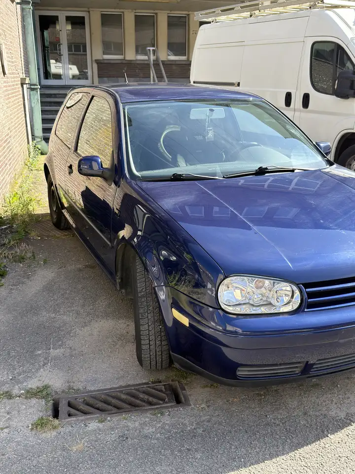 Volkswagen Golf 1.6i Base, foto 2