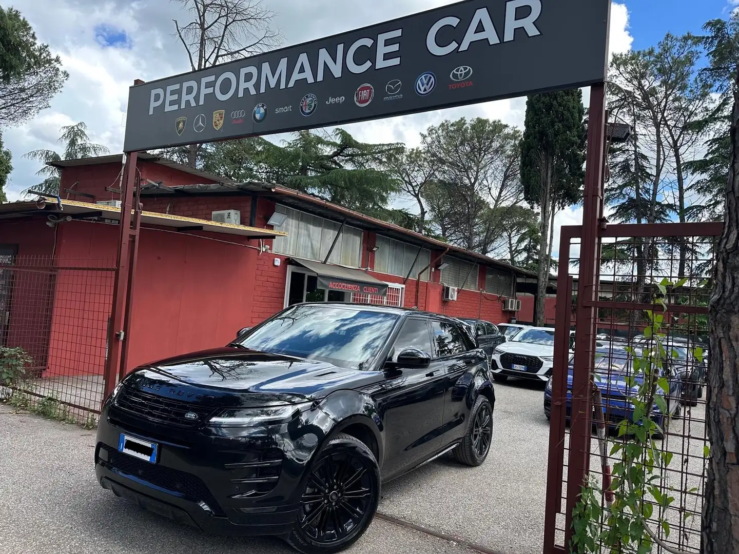 Land Rover Range Rover Evoque Range Rover Evoque 2.0d i4 mhev R- Dynamic hse Schwarz - 1