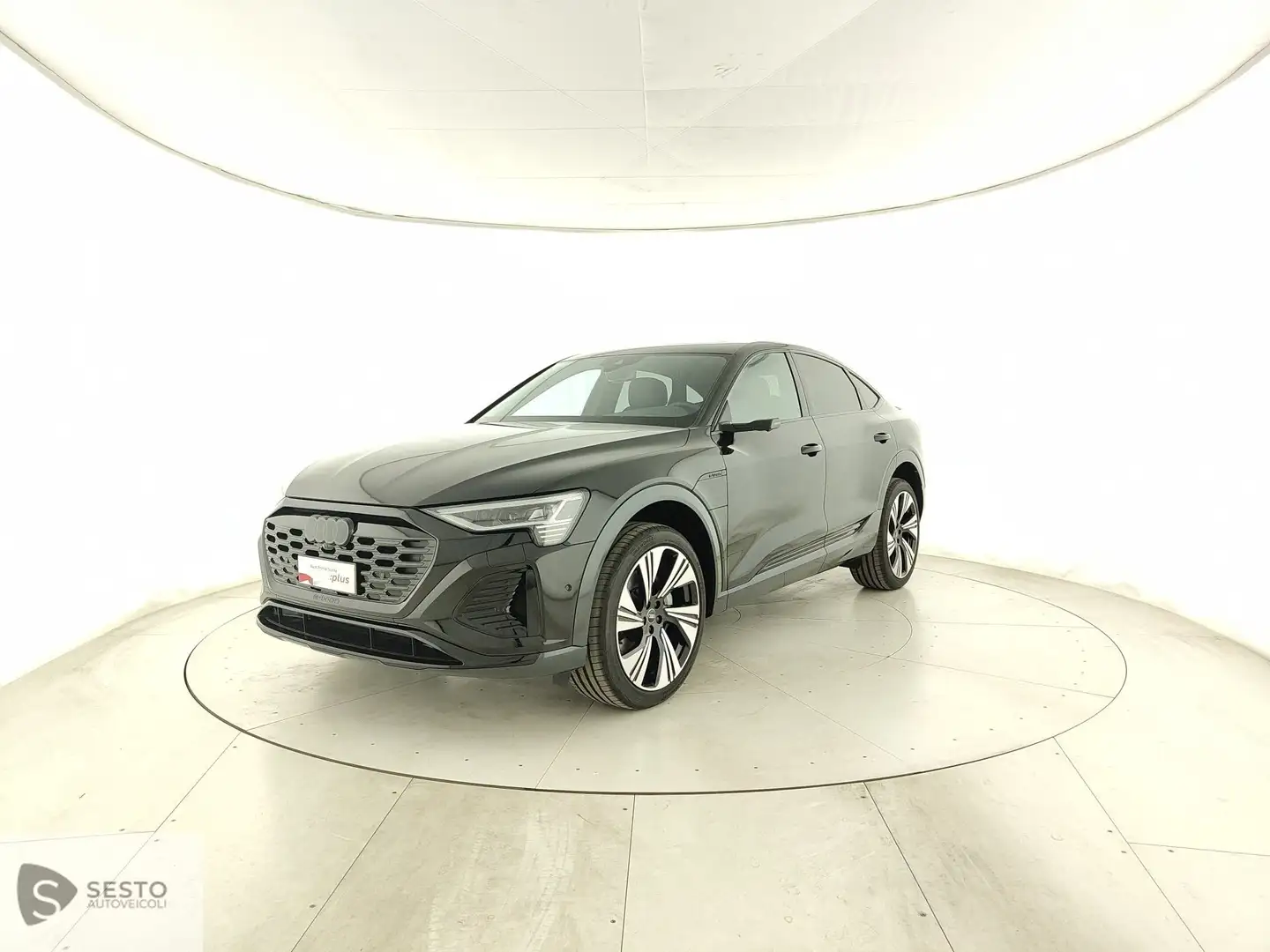 Audi Q8 e-tron Q8 Spb e-tron S line edition 55 quattro Nero - 1