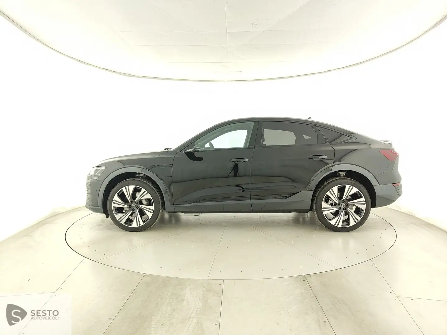 Audi Q8 e-tron Q8 Spb e-tron S line edition 55 quattro Nero - 2
