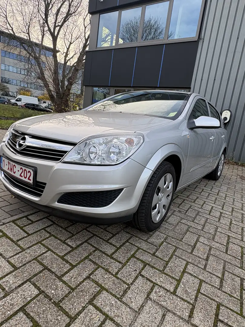 Opel Astra 1.4 Edition plus - 1