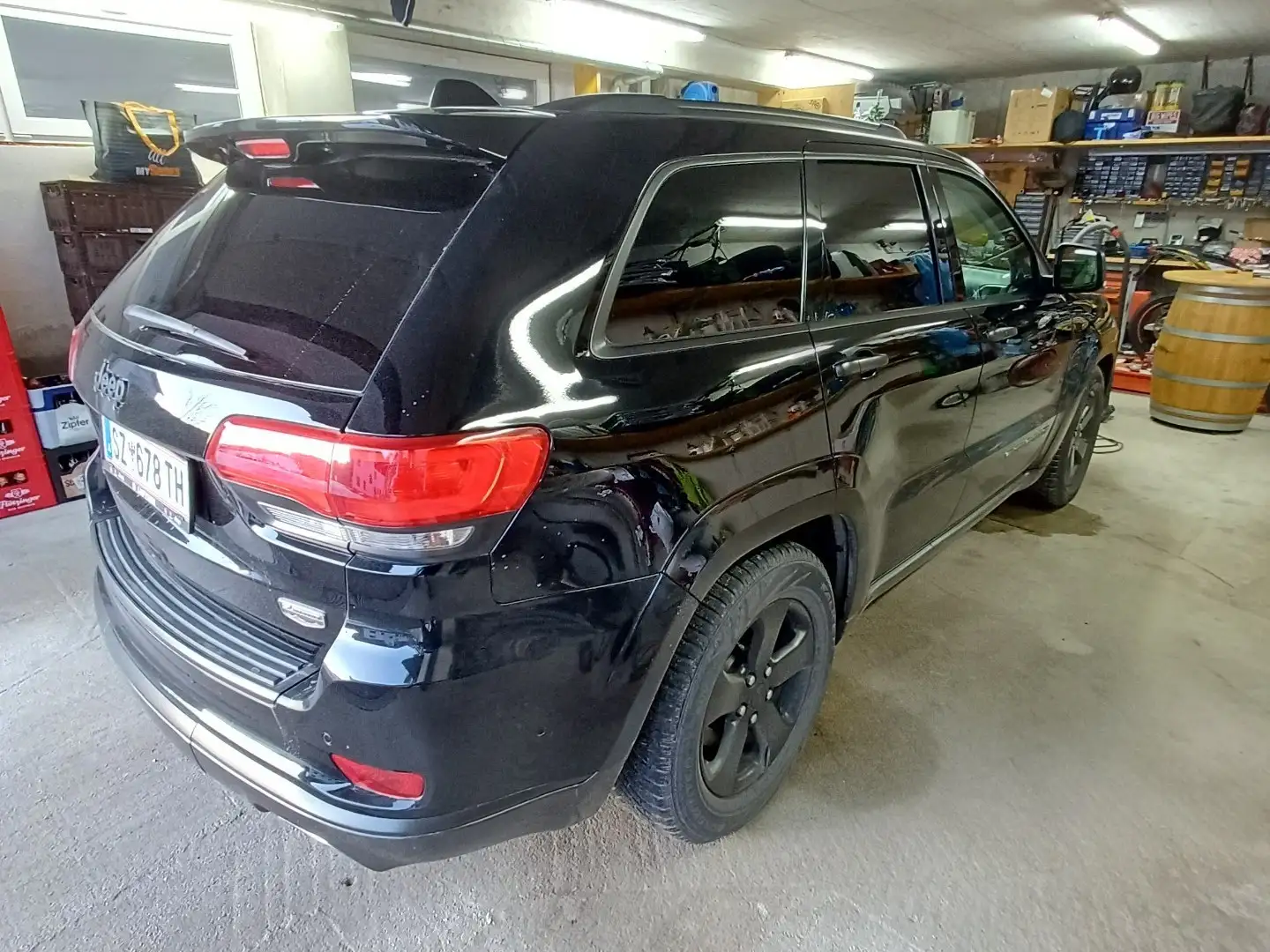 Jeep Grand Cherokee 3,0 V6 CRD Summit Schwarz - 2