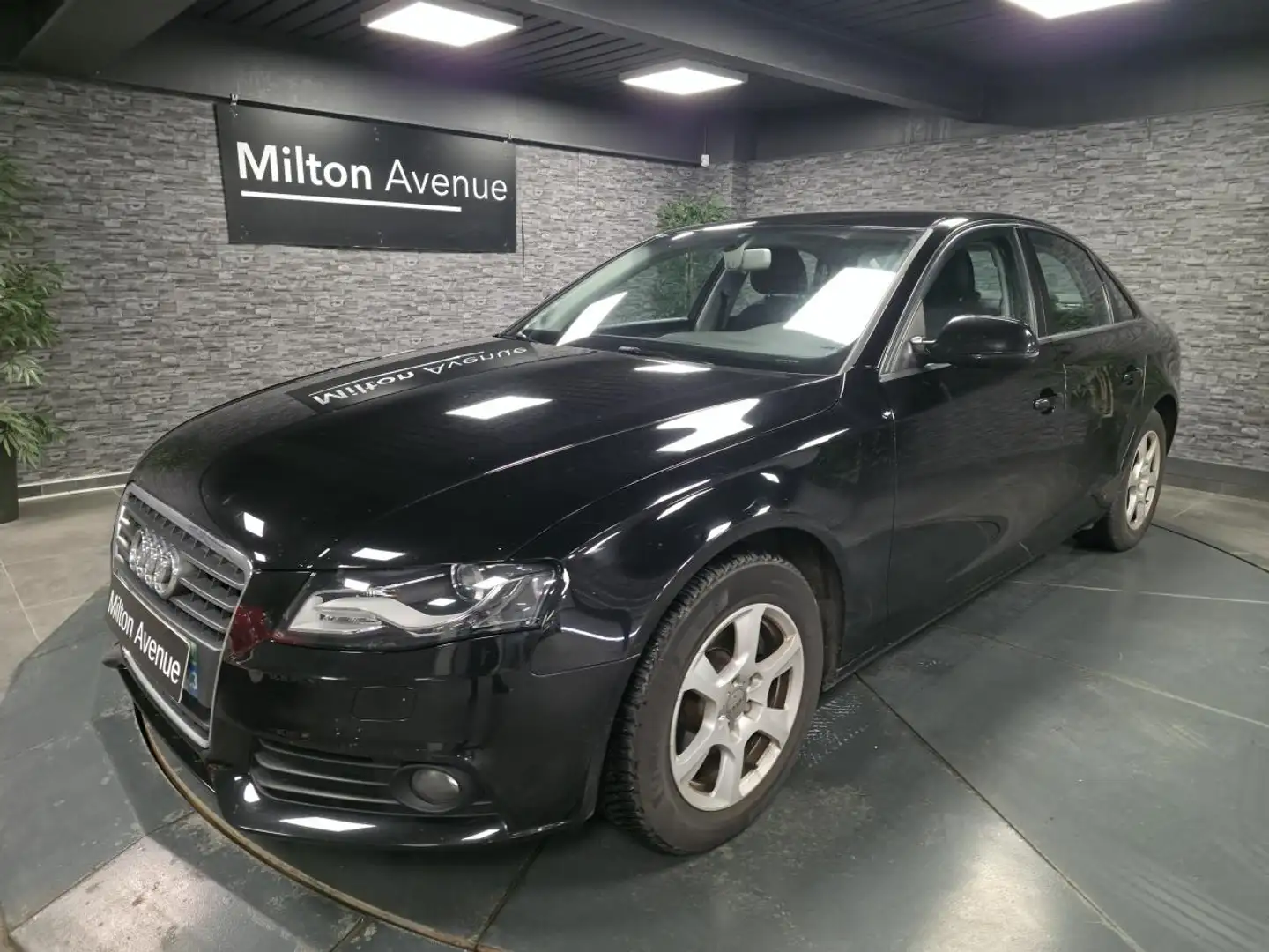 Audi A4 A4 2.0 TDI DPF - 120  Ambiente - VENTE À MARCHAND Noir - 1