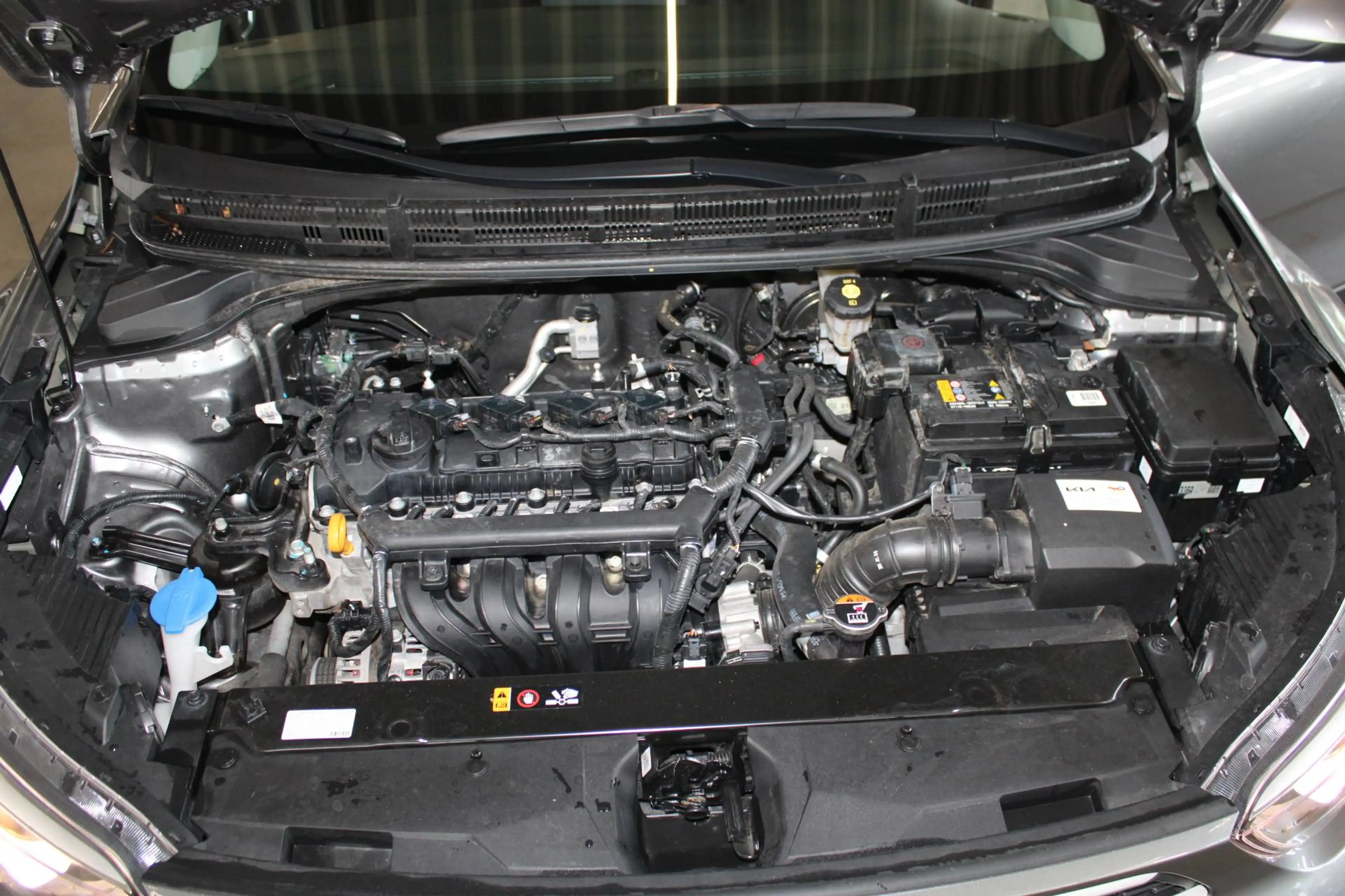 Kia Stonic Stonic KLIMA NAVI Kamera PDC DAB usw. 1.Hand — photo 9