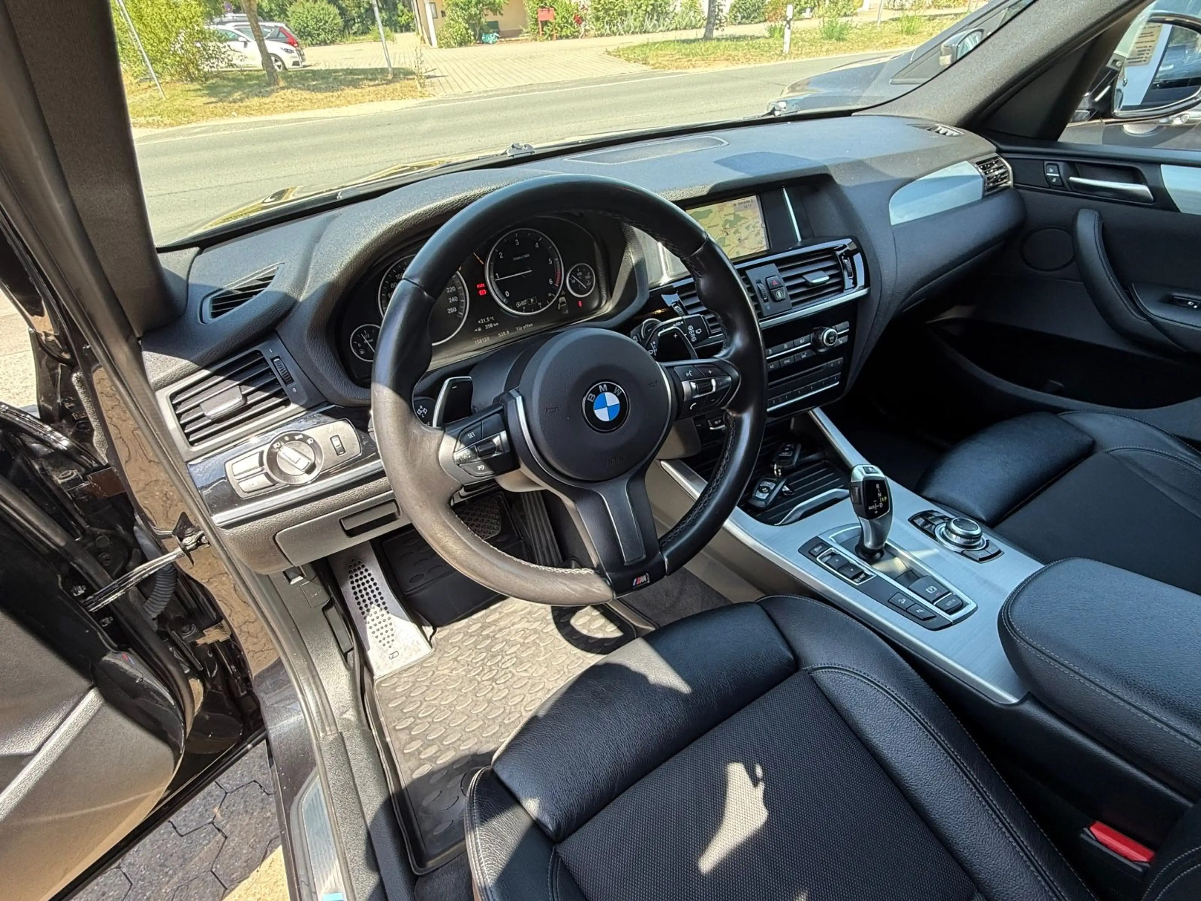 BMW X3 xDrive 20 d M Sport Paket-LEDER-NAV-XEN-19Z- — photo 9