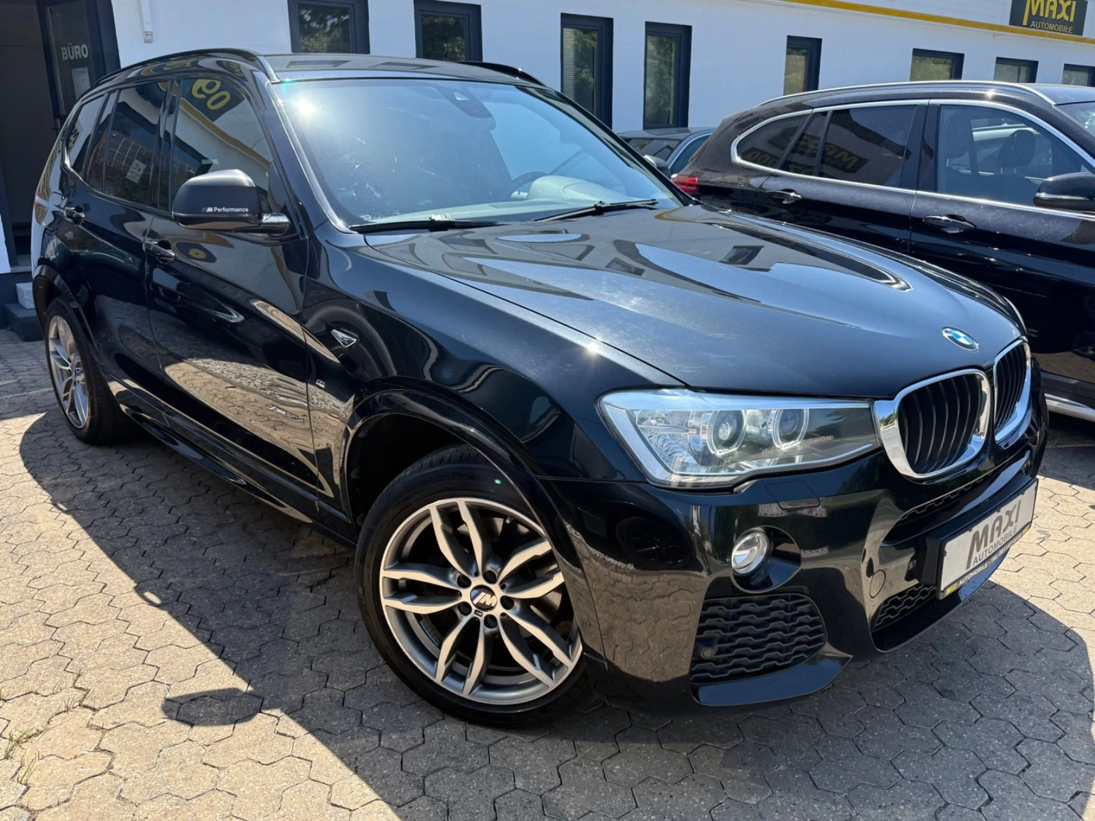BMW X3 xDrive 20 d M Sport Paket-LEDER-NAV-XEN-19Z-