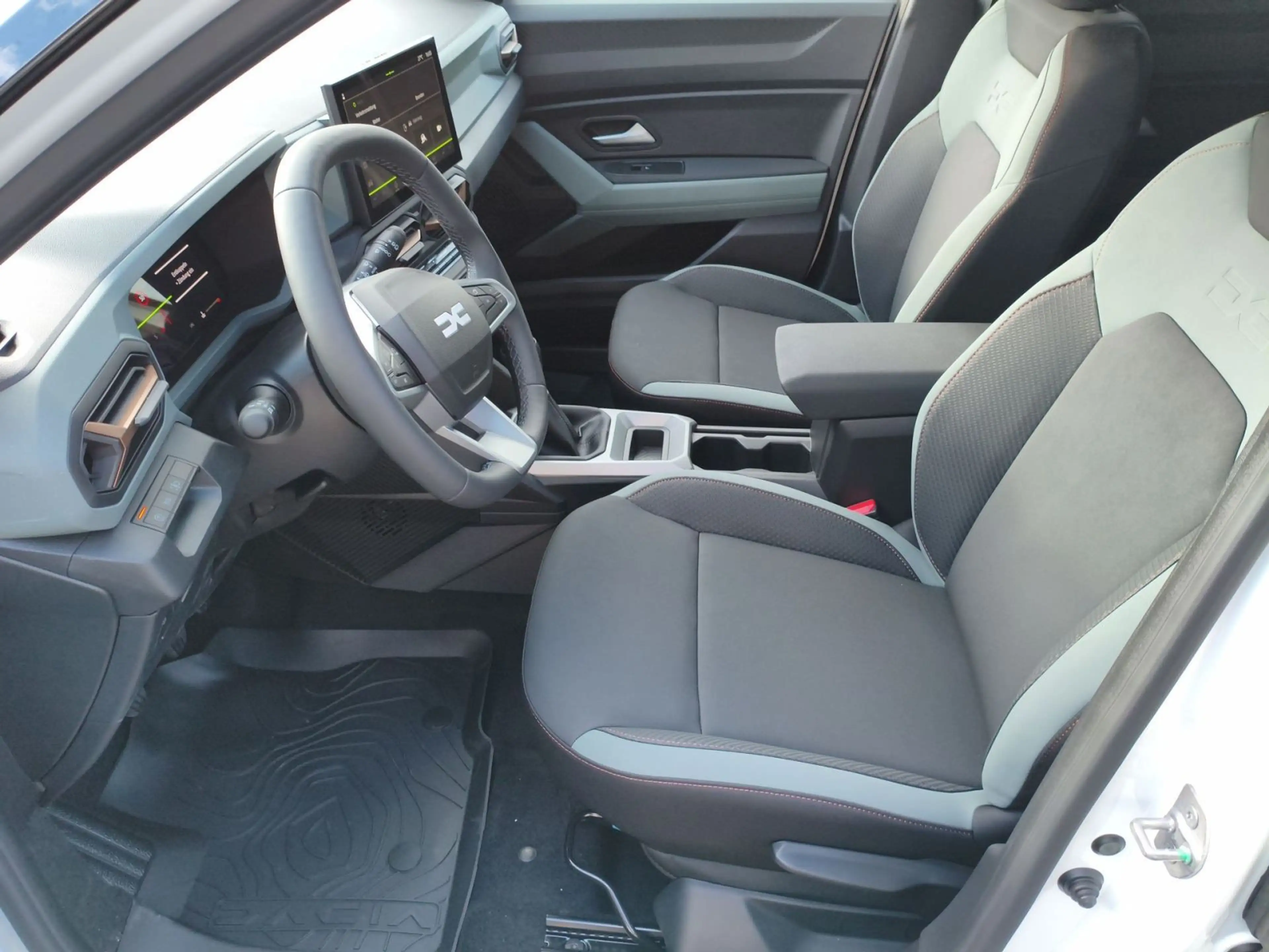 Dacia Bigster Extreme mild hybrid-G 140 LPG — photo 12