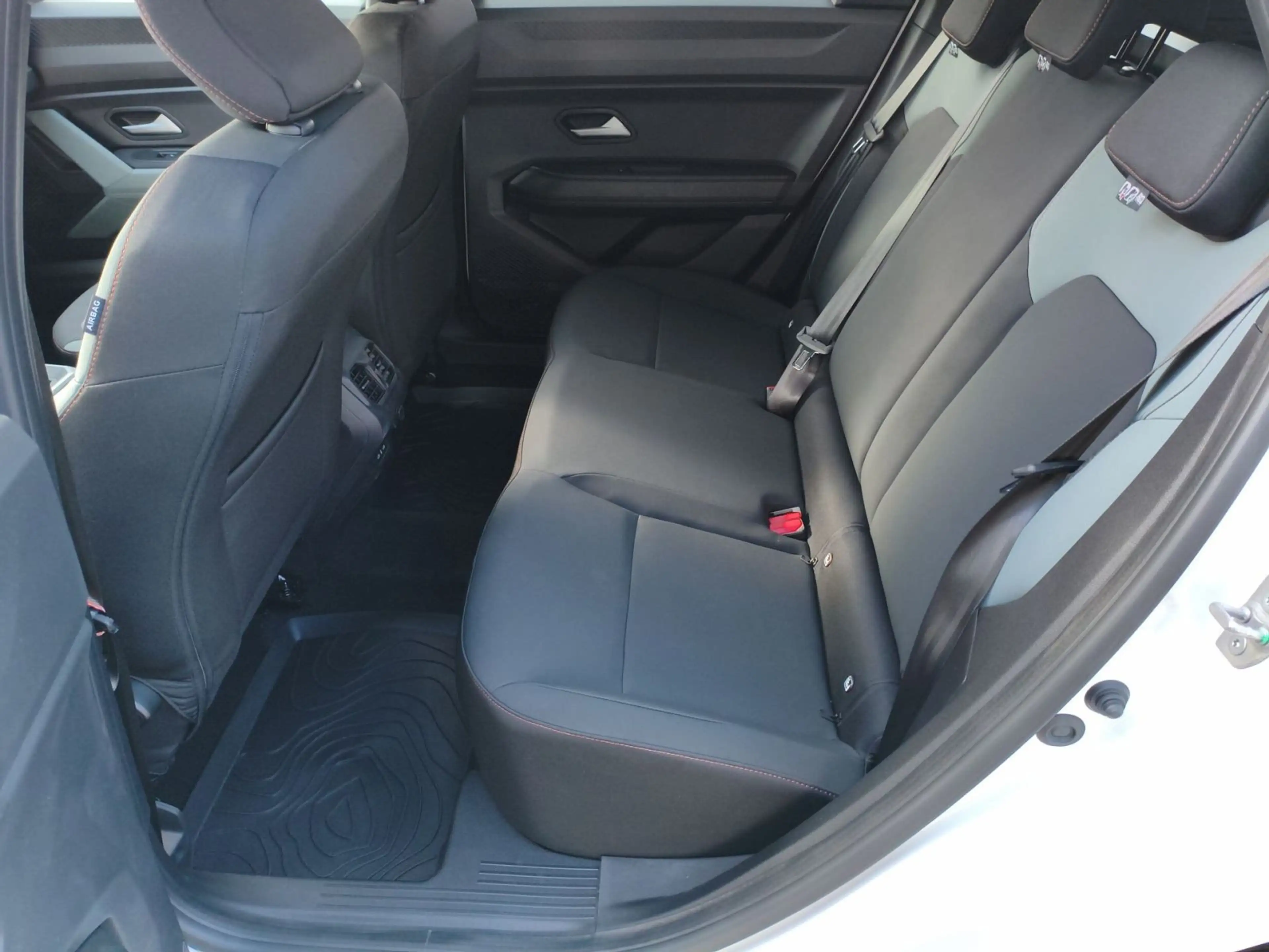 Dacia Bigster Extreme mild hybrid-G 140 LPG — photo 13