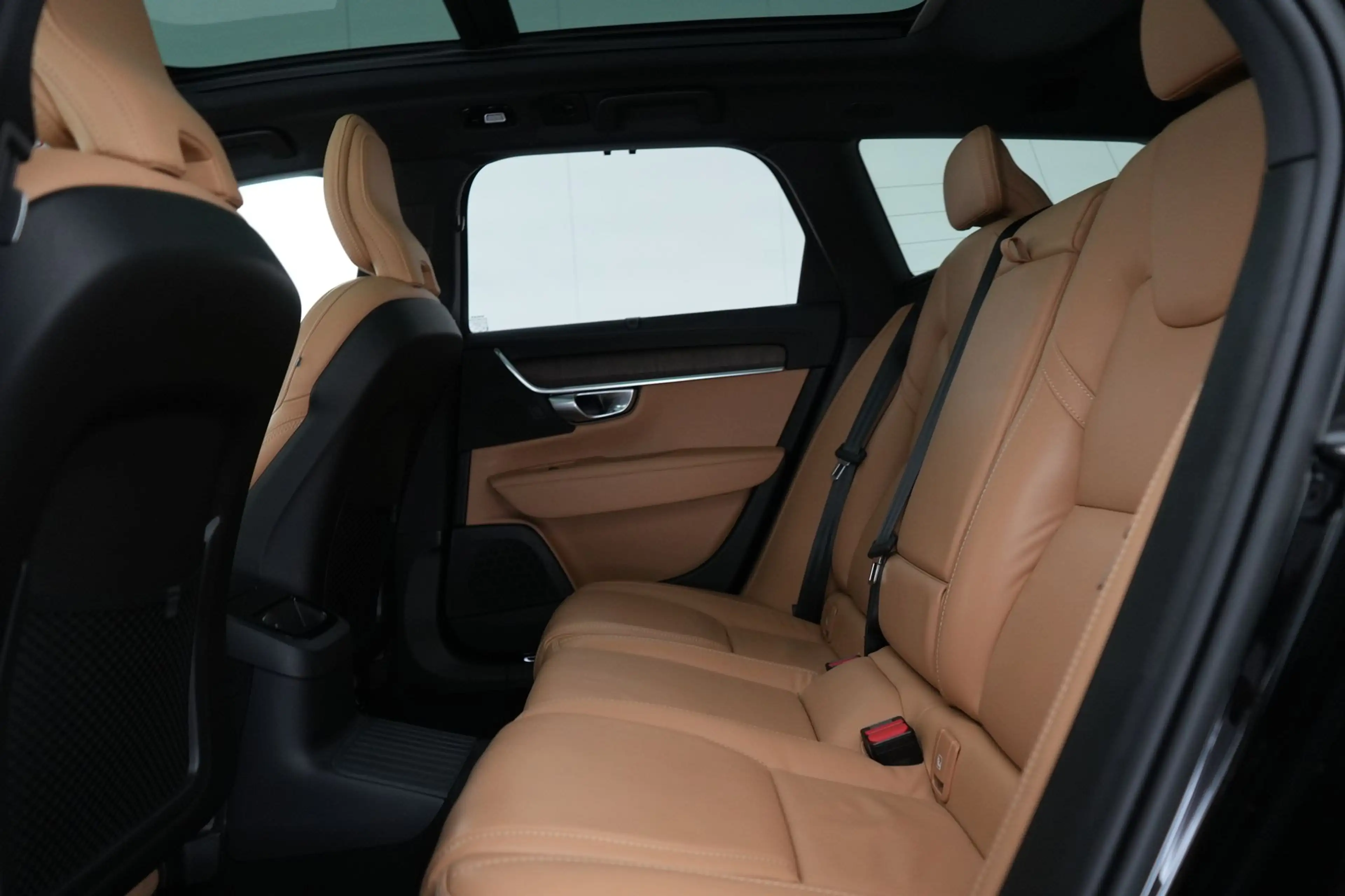 Volvo V90 2.0 T6 4WD PHEV Ultimate Bright LEDER/CUIR LED GPS — photo 14