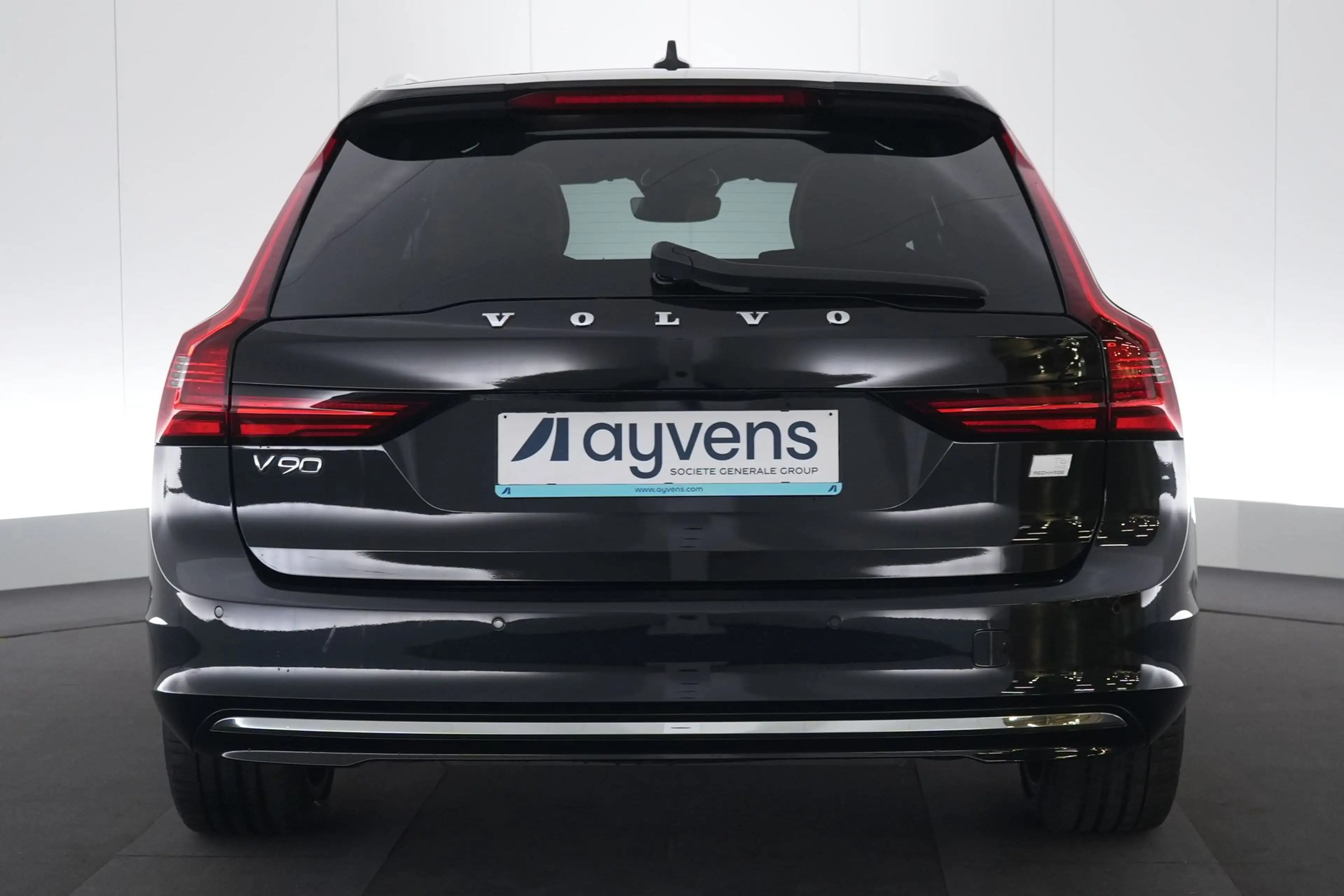 Volvo V90 2.0 T6 4WD PHEV Ultimate Bright LEDER/CUIR LED GPS — photo 6
