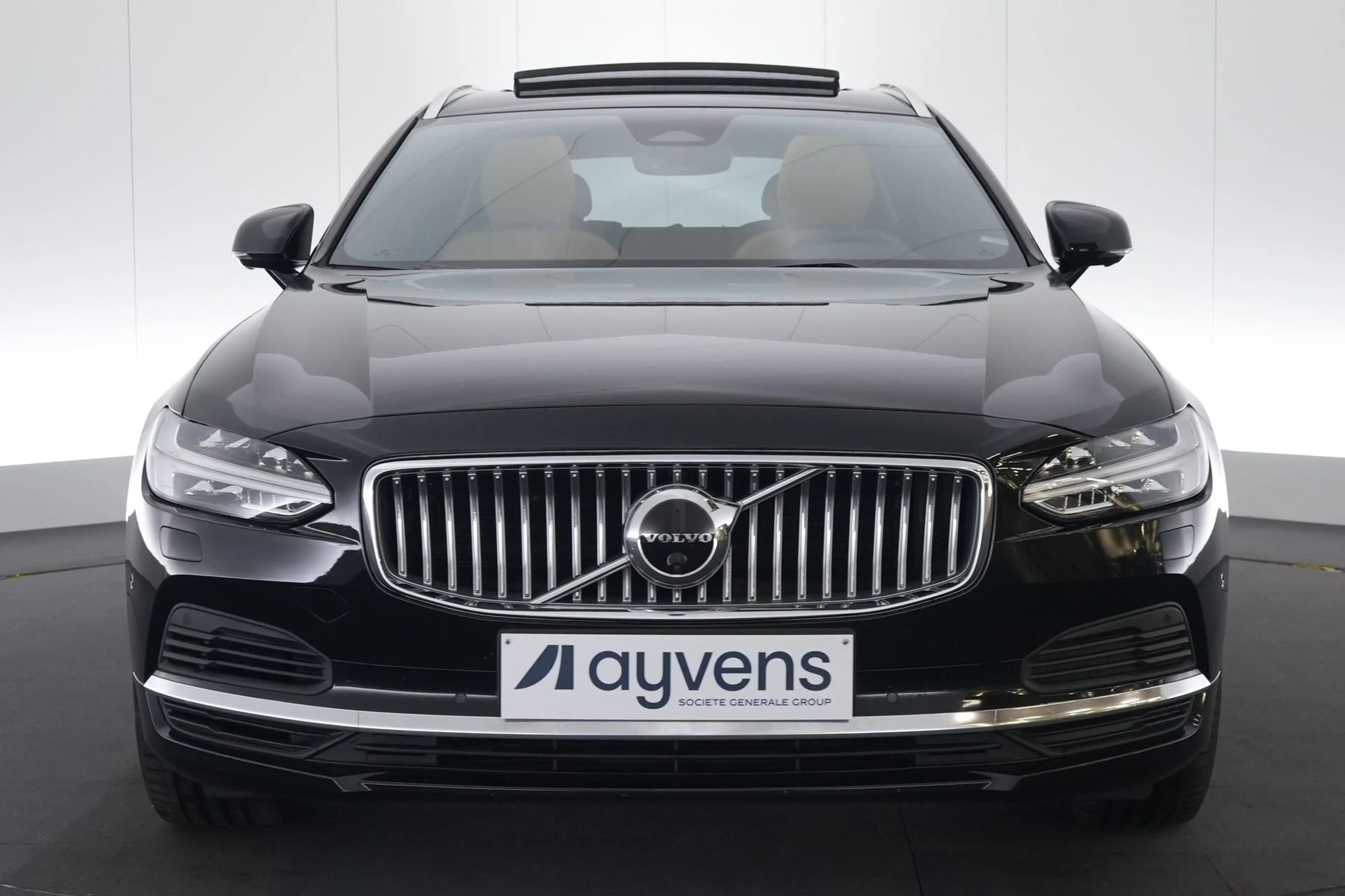 Volvo V90 2.0 T6 4WD PHEV Ultimate Bright LEDER/CUIR LED GPS — photo 12