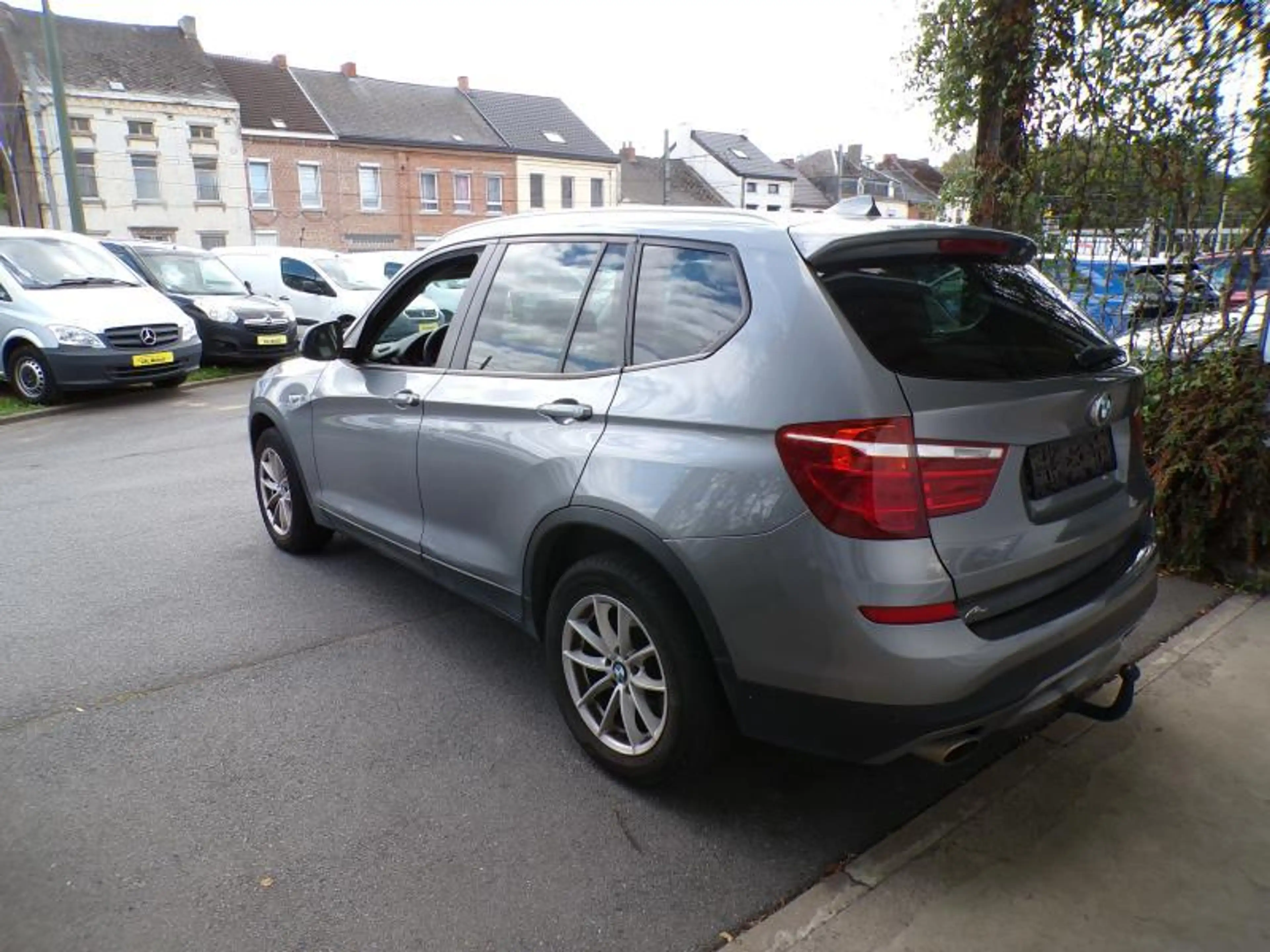 BMW X3 sDrive 18d 2.0D 150cv b.auto 04/15 Clim GPS Cruise — photo 6