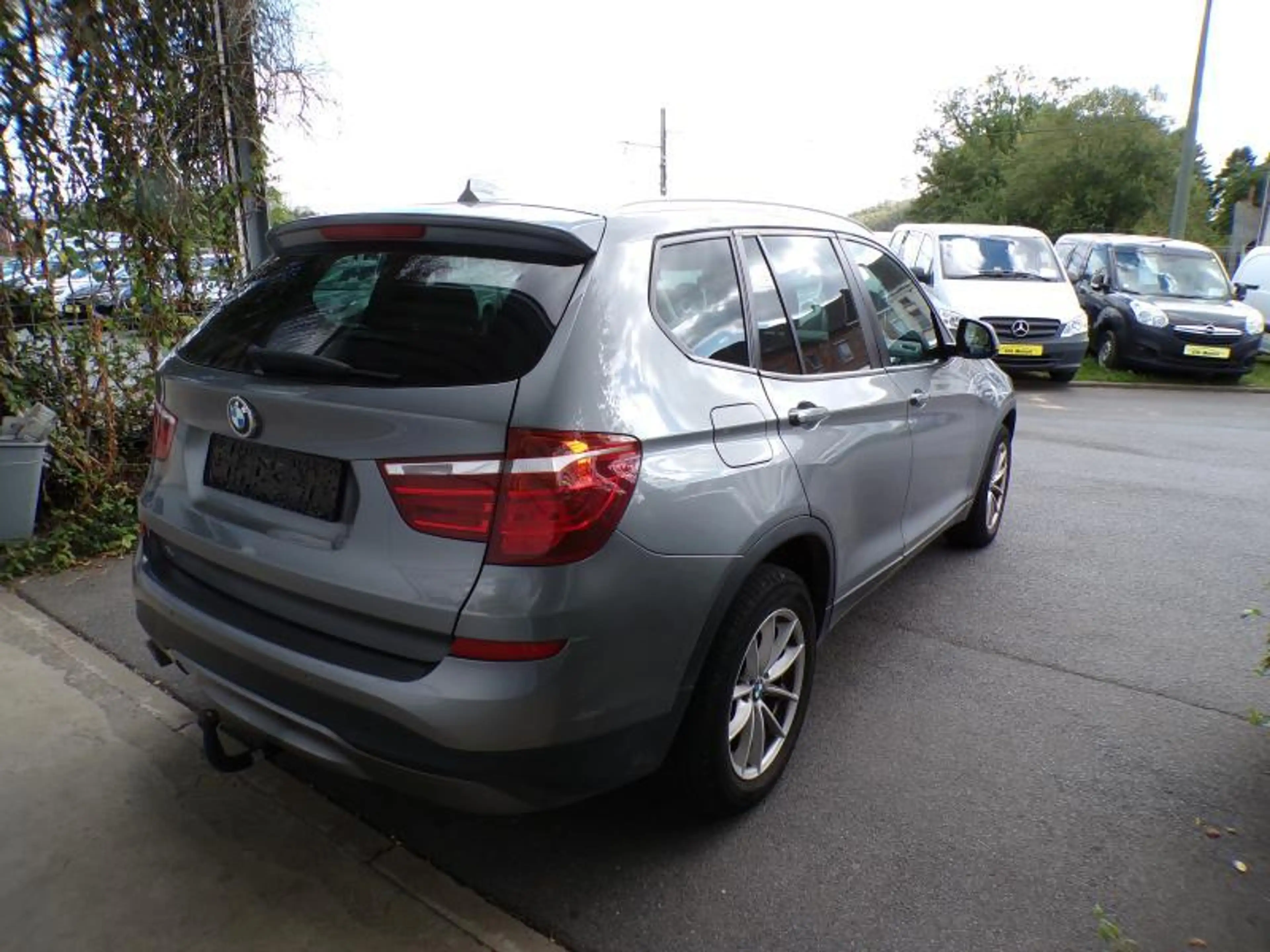 BMW X3 sDrive 18d 2.0D 150cv b.auto 04/15 Clim GPS Cruise — photo 4