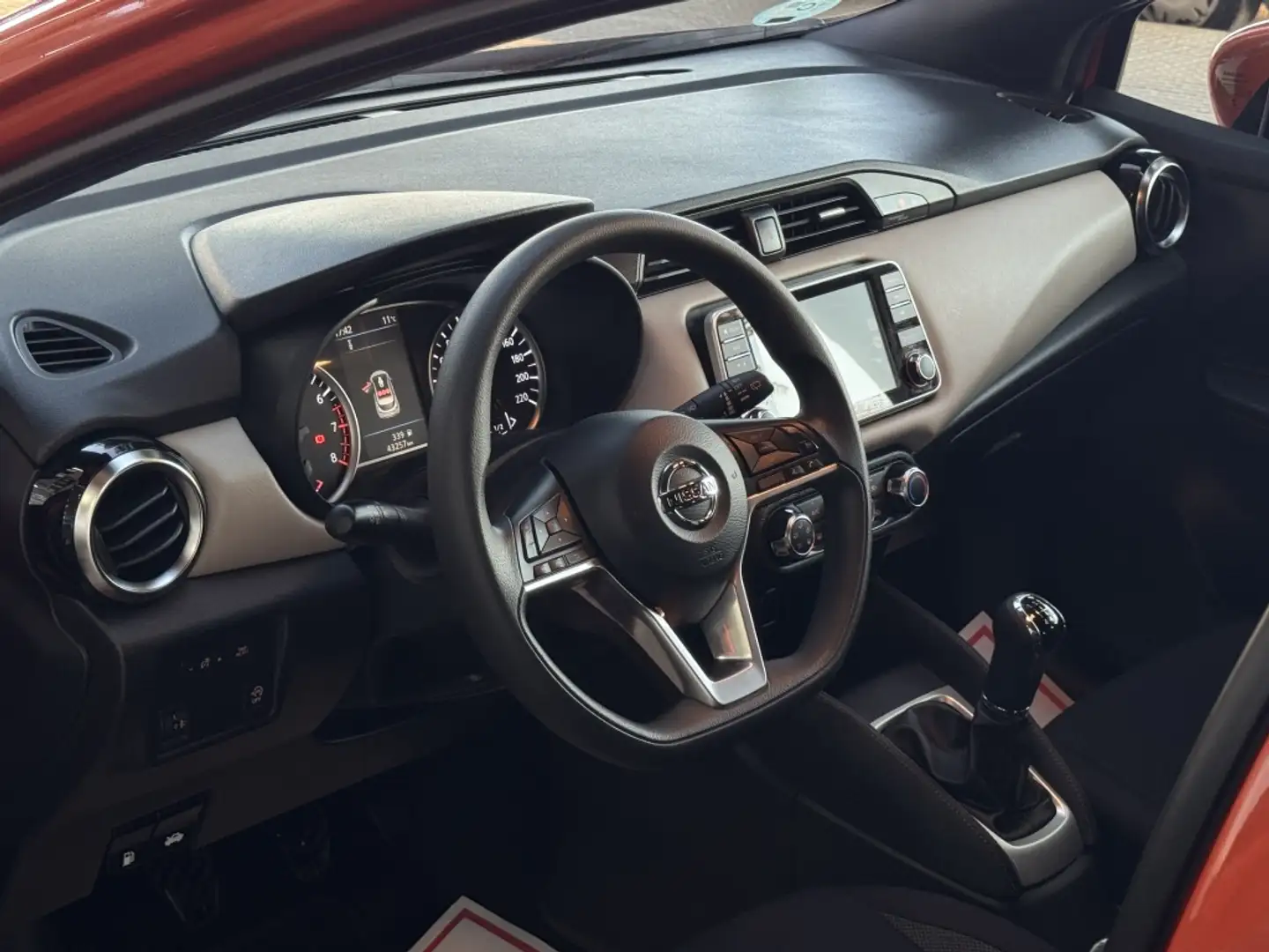 Nissan Micra IG-T Orange Vibes 100 Orange - 2