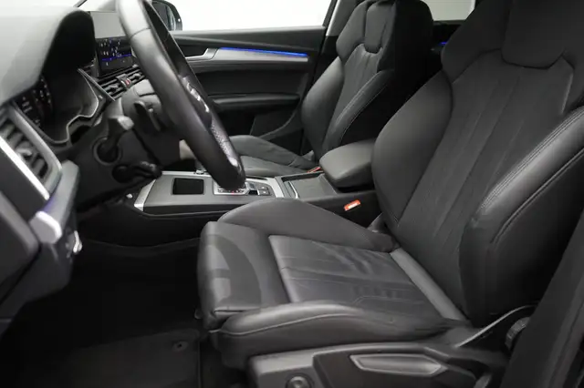 Audi Q5 view 14