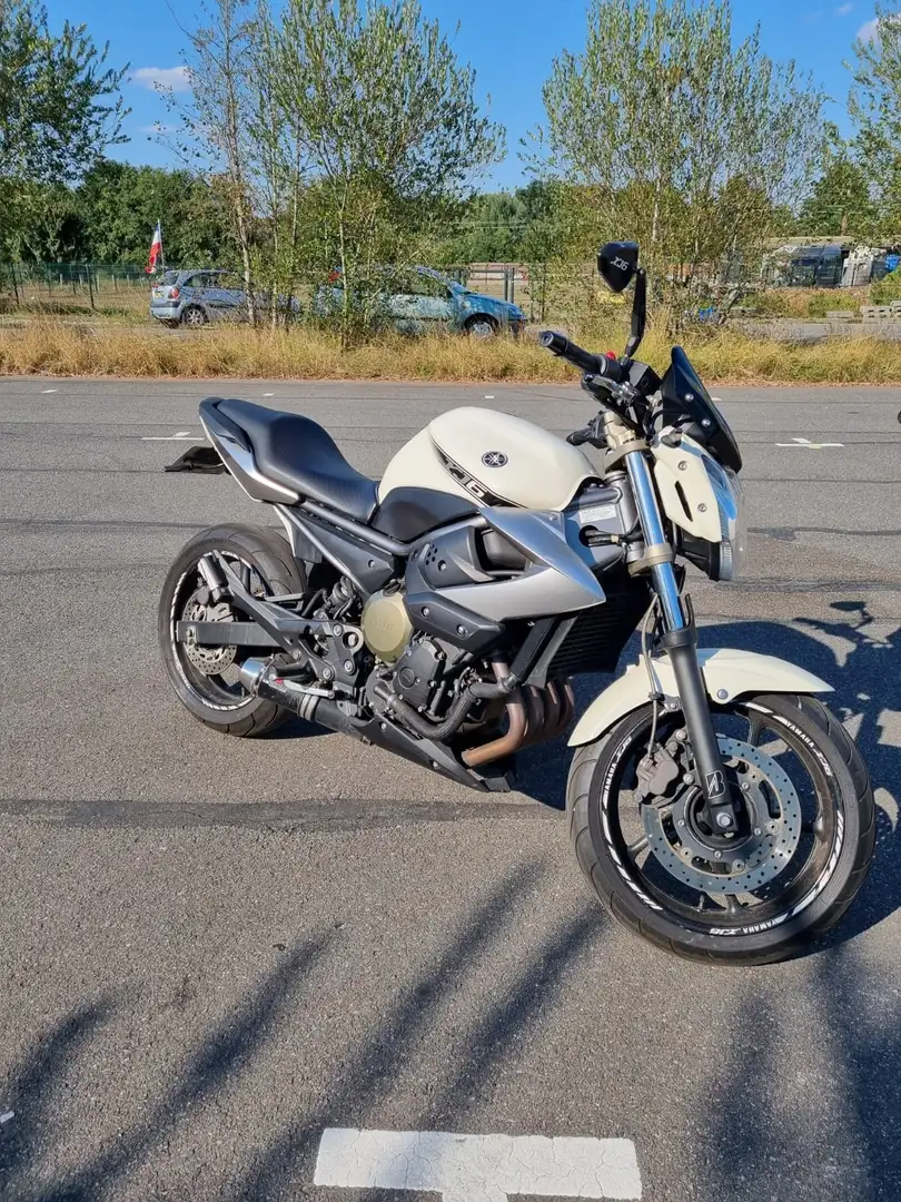Yamaha XJ 6 White - 2