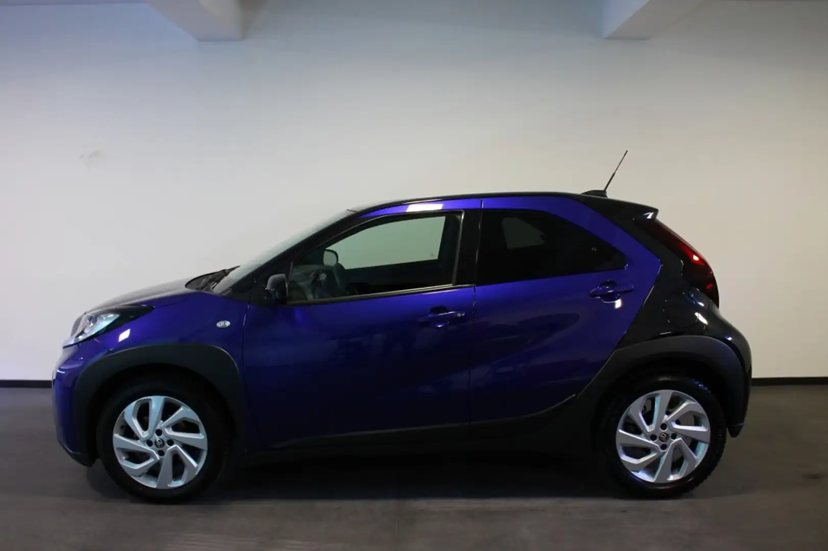 Toyota Aygo X 1.0 VVT-i S-CVT first Blu/Azzurro - 2