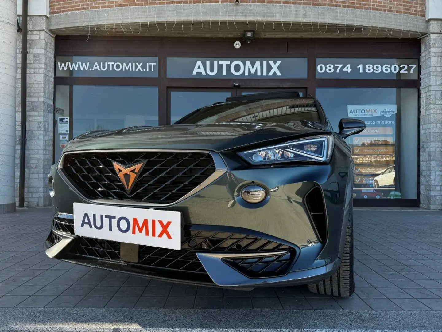 CUPRA Formentor 1.4 E-Hybrid 204cv Dsg Grau - 2