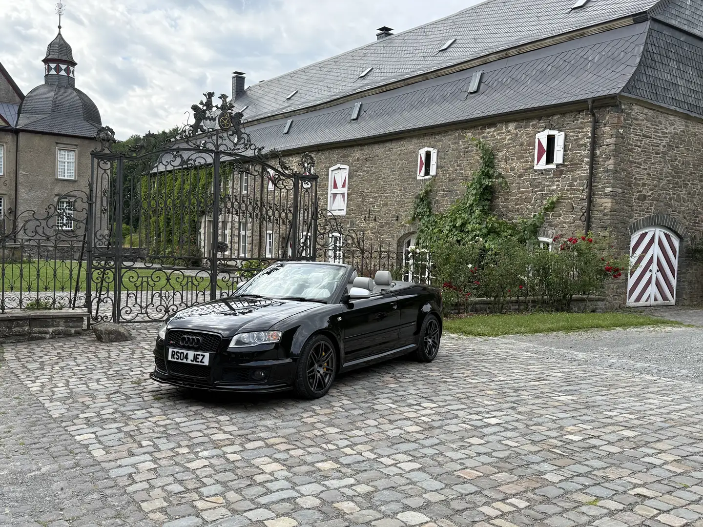 Audi RS4 Cabriolet B7 V8 RHD - 2