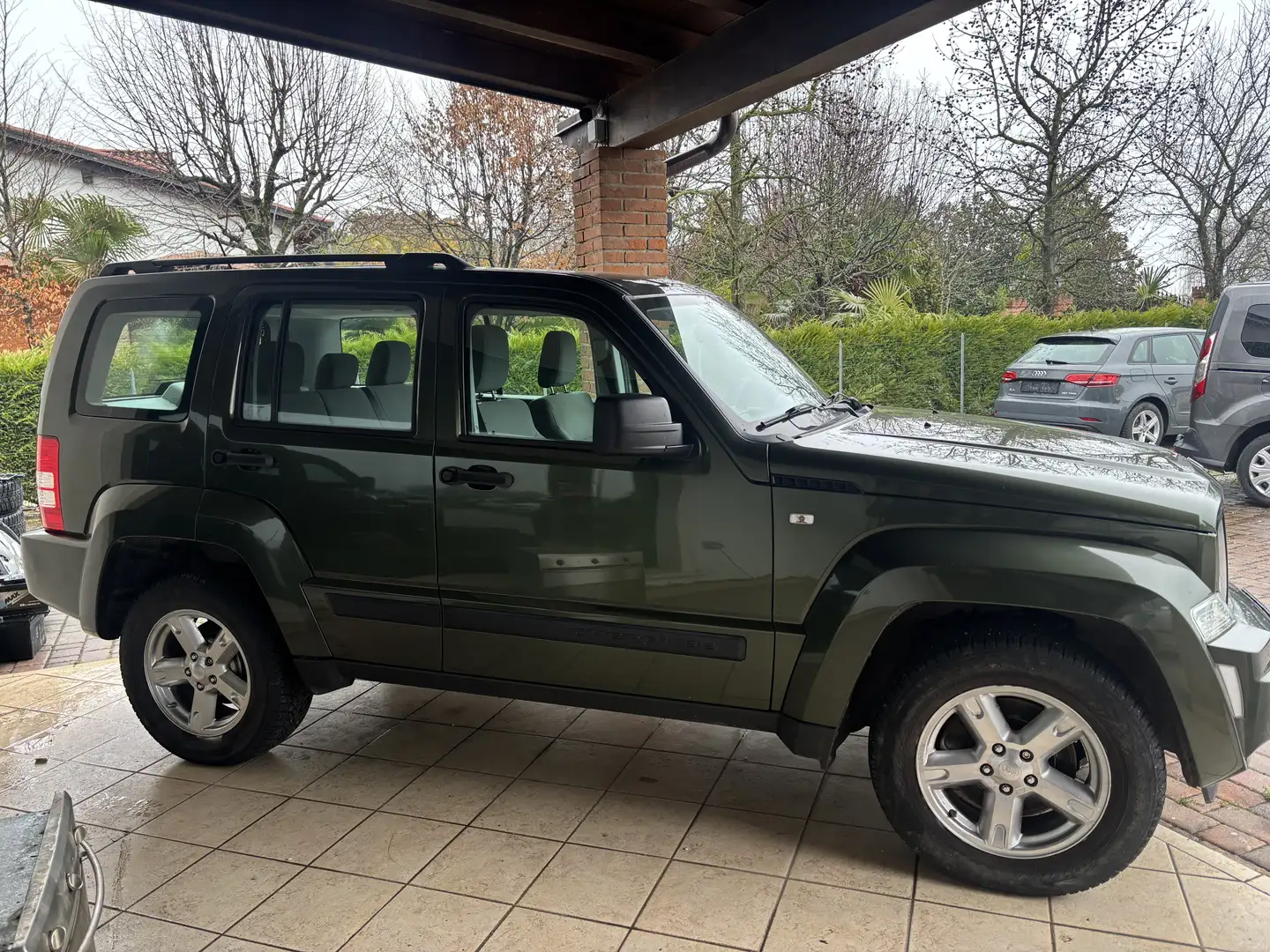 Jeep Cherokee Cherokee 5p 2.5 CRD Limited Verde - 1