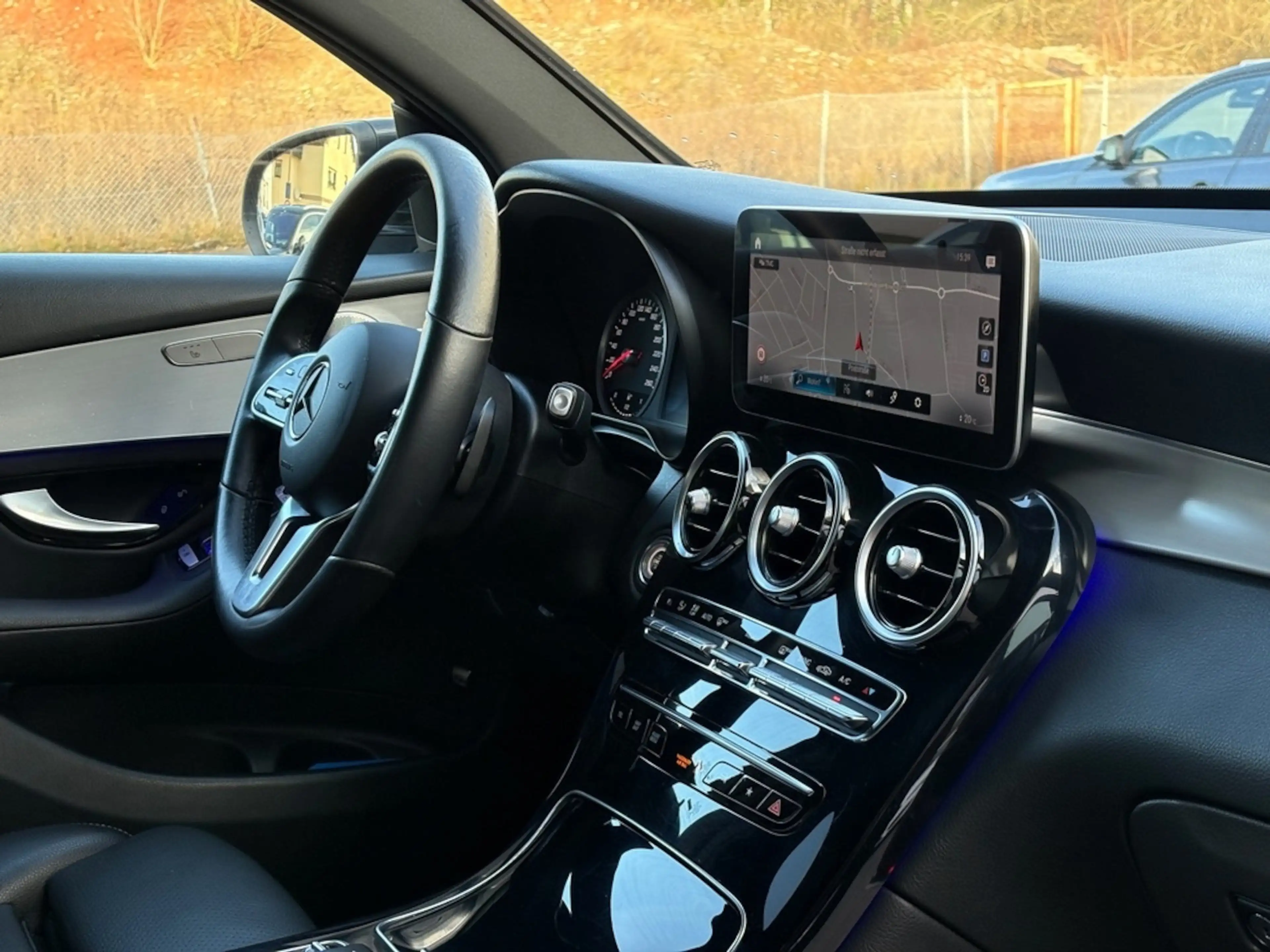 Mercedes-Benz GLC 220 d COUPE LEDER KAMERA BURMESTER 1.HAND — photo 7
