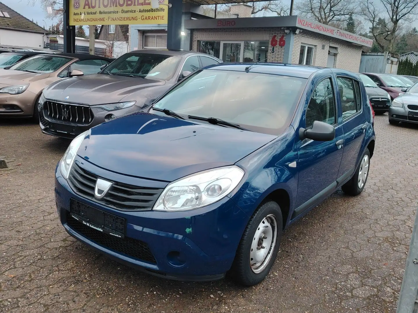 Dacia Sandero Eco Blau - 1