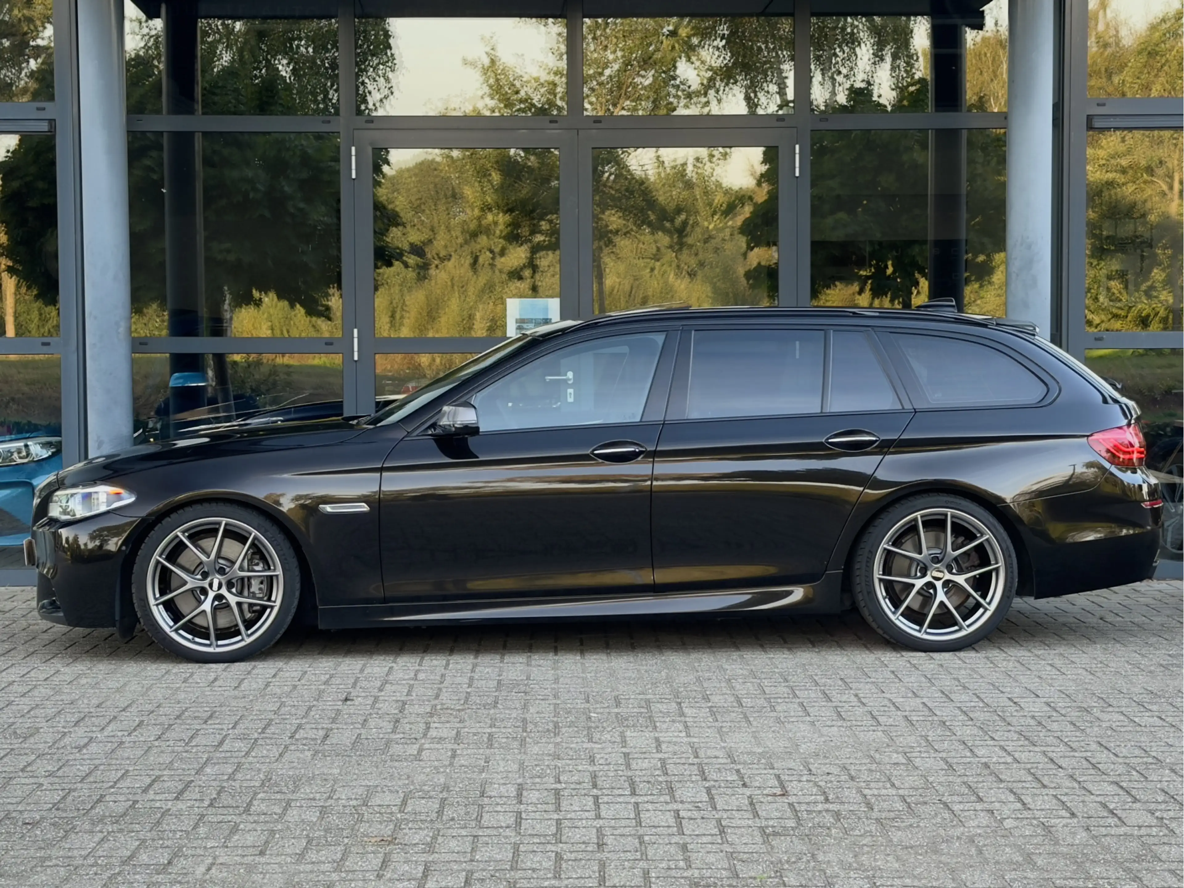 BMW M550 5-serie Touring M550xd, VOL! Individual, Soft-Clos — photo 15