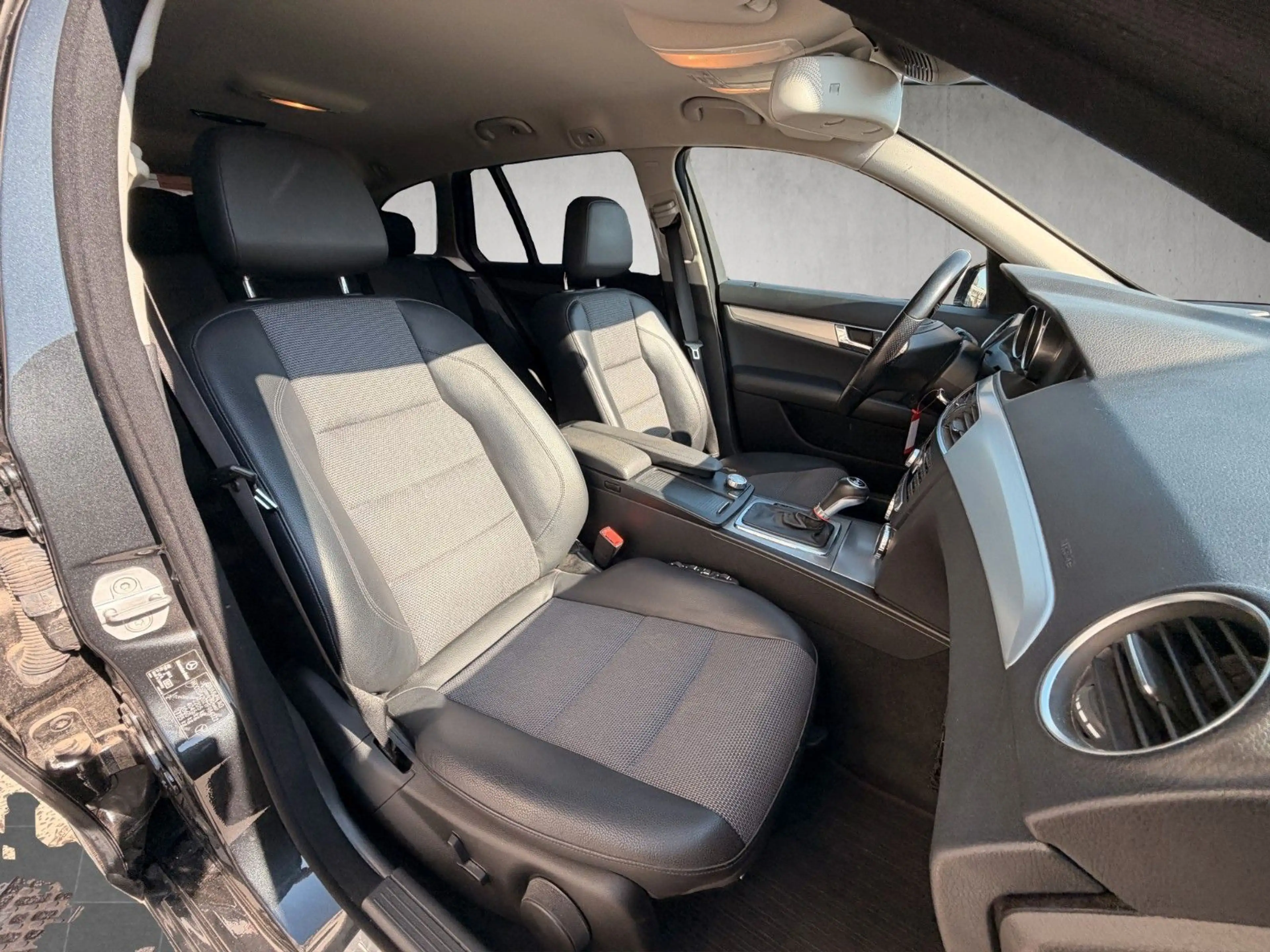Mercedes-Benz C 220 T CDI Avantgarde*Xenon*COMAND*Autoamtik — photo 13