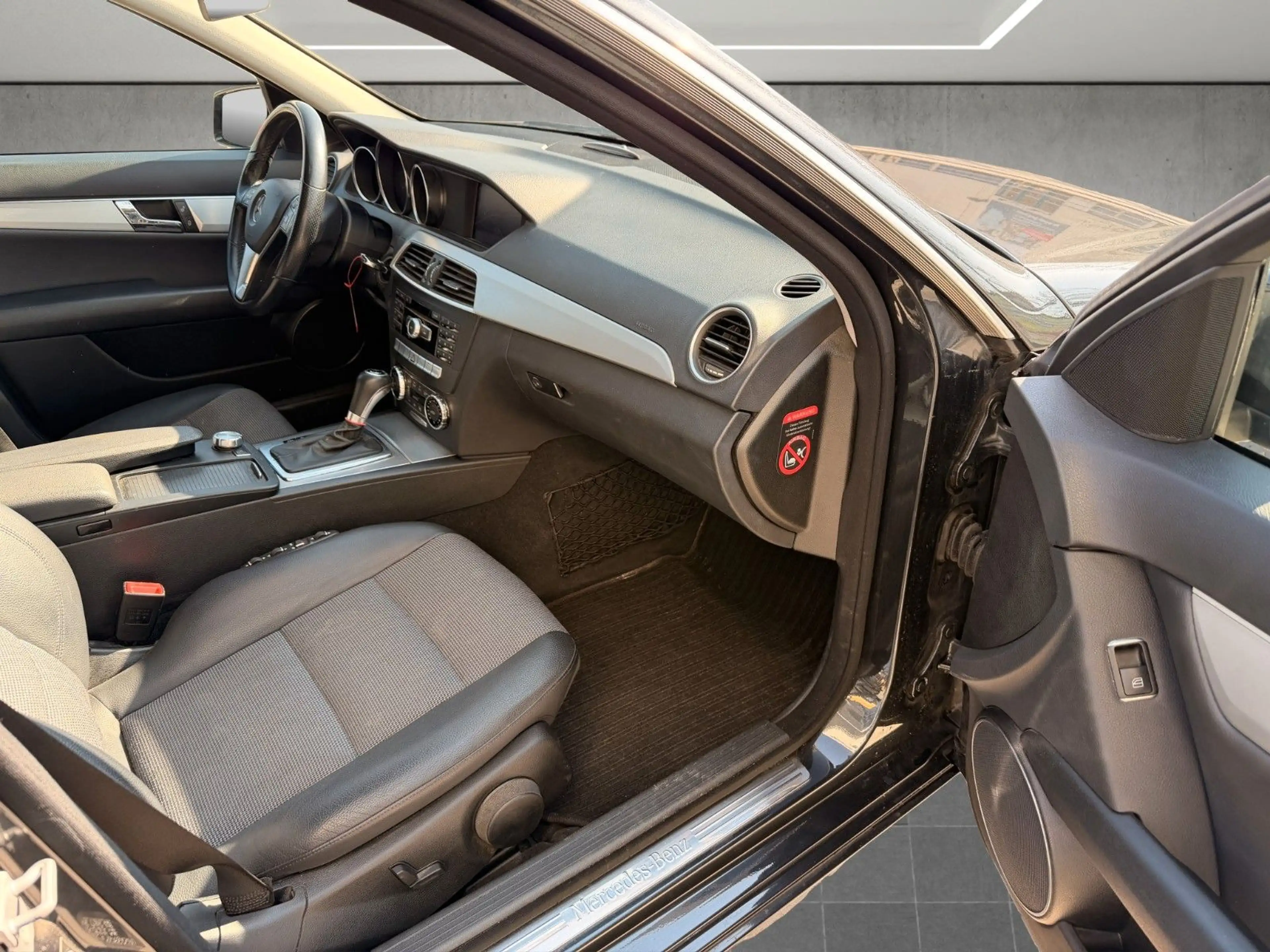 Mercedes-Benz C 220 T CDI Avantgarde*Xenon*COMAND*Autoamtik — photo 14