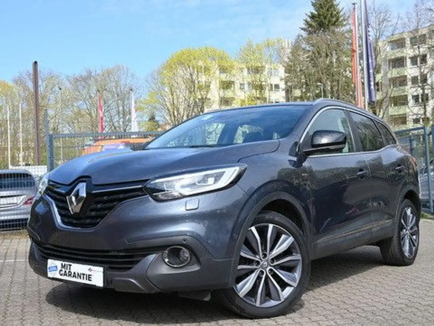 Renault Kadjar TCe 130 Bose Edition ENERGY Navi  AHK LED Grau - 2