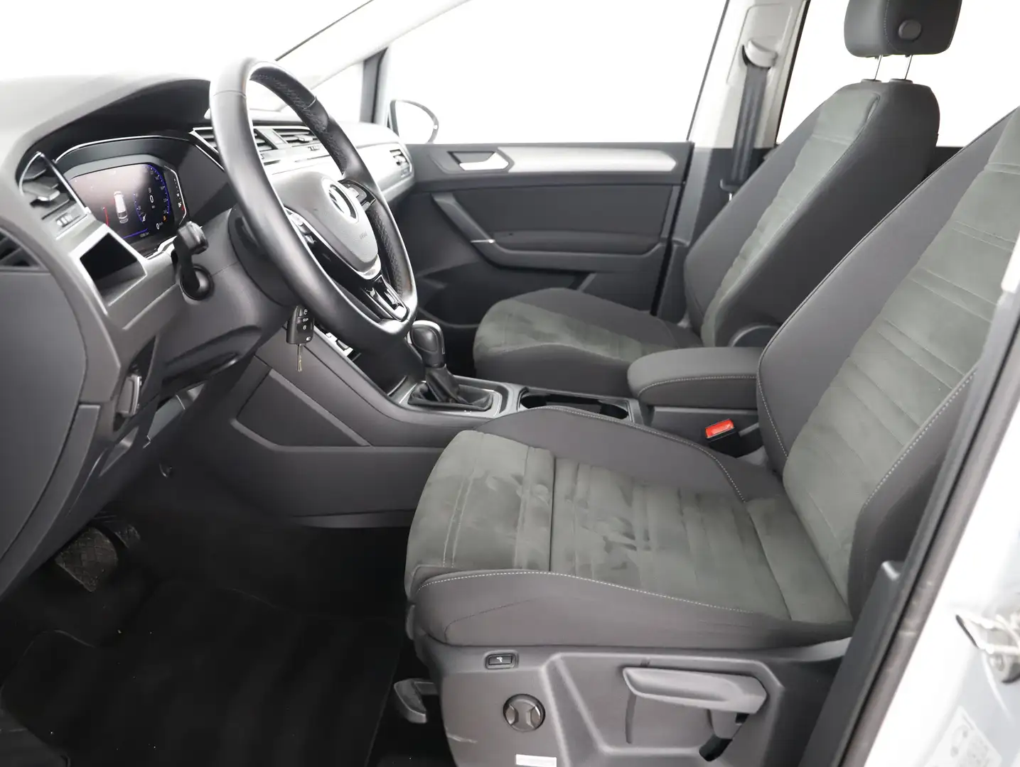 Volkswagen Touran 2.0 TDI BMT Comfortline - 1