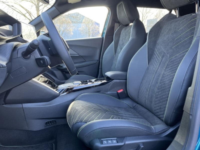 Peugeot 2008 e- Elektro 156 GT Navi Leder 360 Kamera Massagesit — photo 5