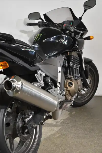 Kawasaki Z750 - foto 3