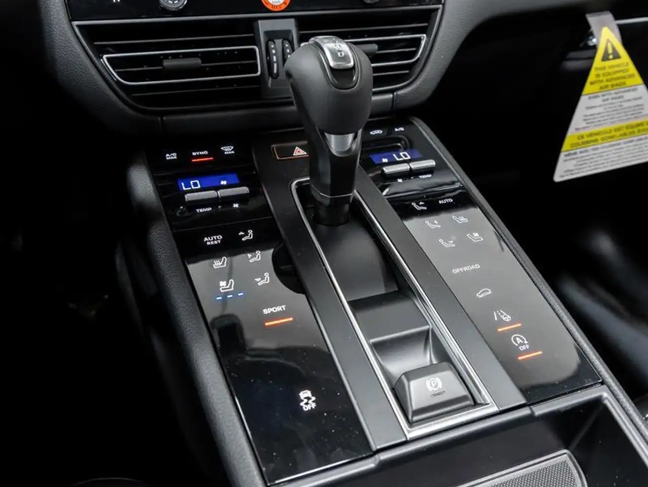 Porsche Macan снимка Porsche Macan